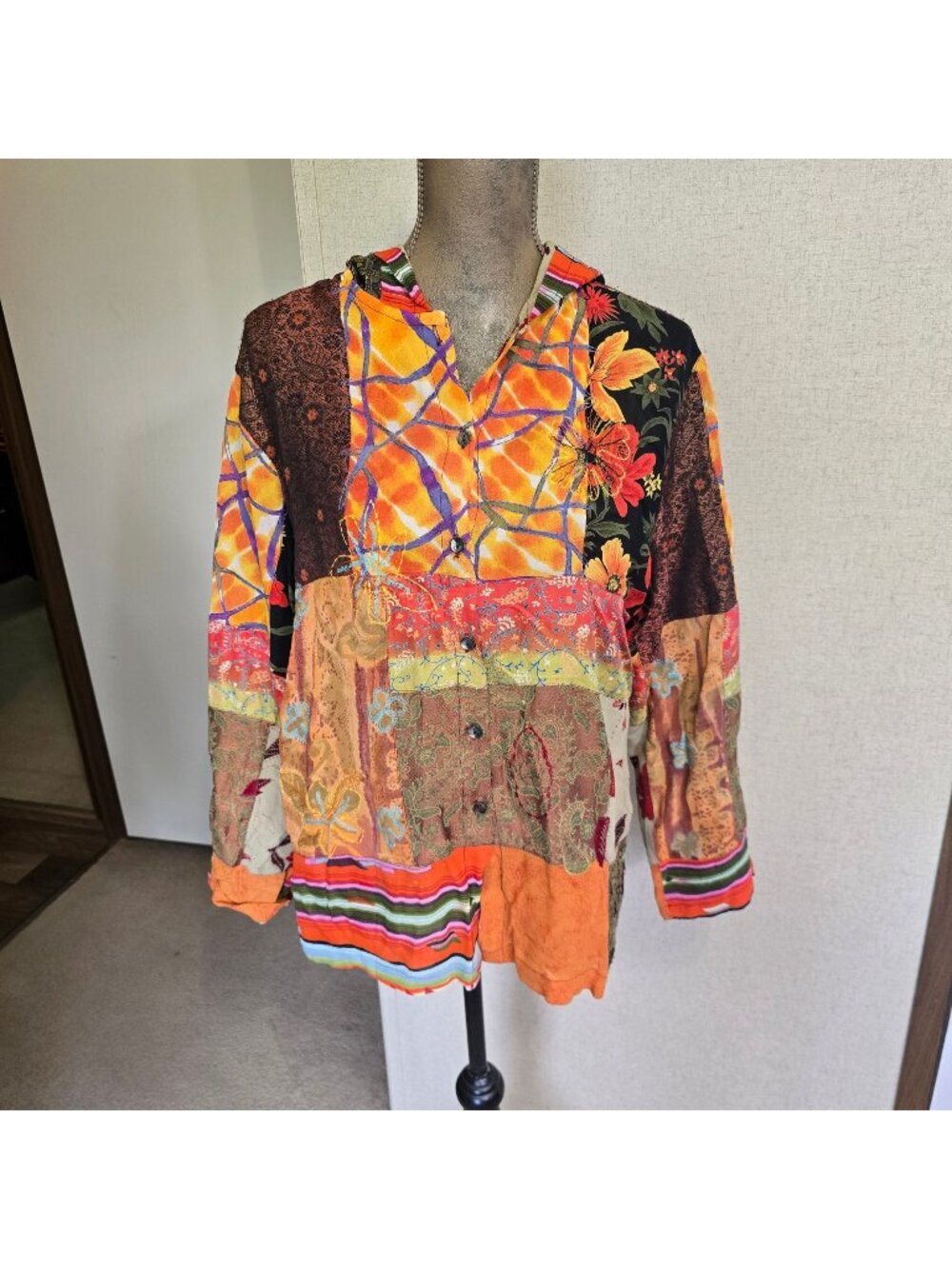 Chicos  Size 2 Large Hooded Patchwork Boho Jacket Top Embroidered Button Down